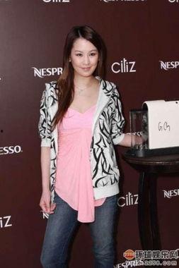 娱乐爆料私生活乱,某明星私生活揭秘，乱象频出引热议  第1张